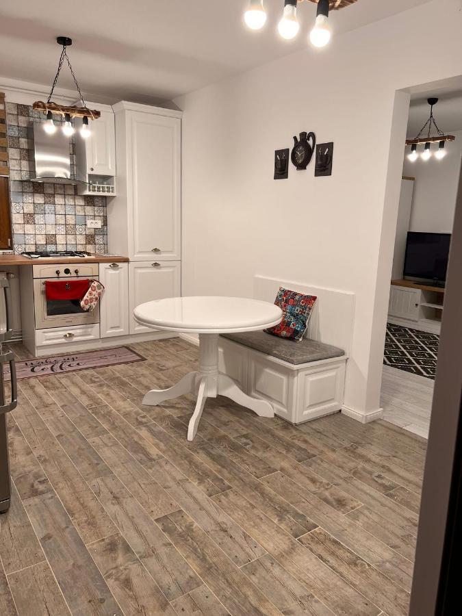 Apartament English Home 2 Camere Braşov Buitenkant foto